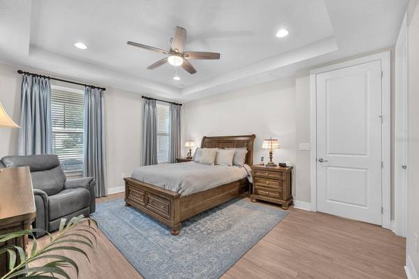 5708 ESKER FALLS LN, Lithia, FL 33547