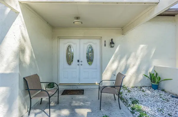 6811 MITCHELL CIR, Tampa, FL 33634