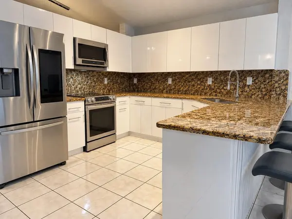 18398 SW 135TH AVE, Miami, FL 33177