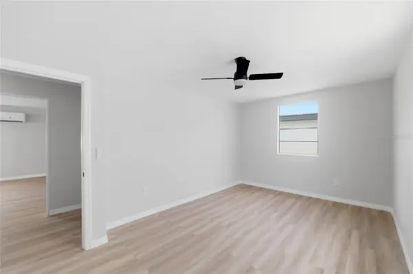 3923 W FLORA ST, Tampa, FL 33614