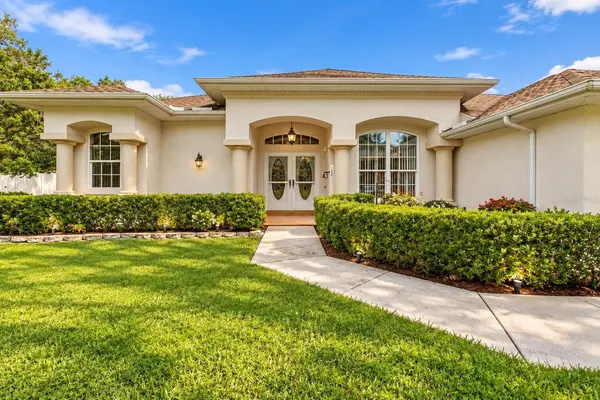 7420 NIGHTWALKER RD, Weeki Wachee, FL 34613