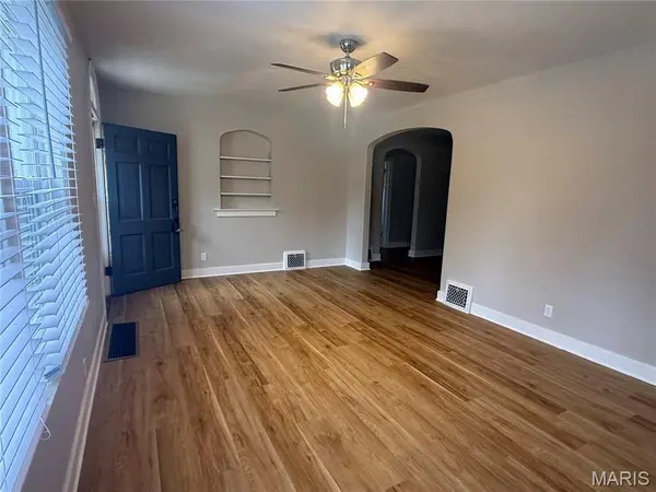 260 N Locust ST, Hannibal, MO 63401
