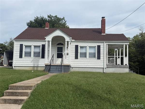 260 N Locust ST, Hannibal, MO 63401
