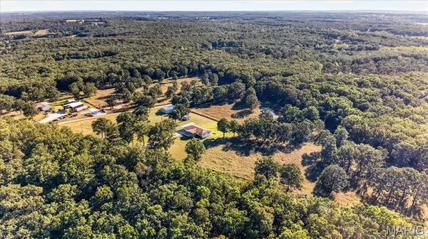 18555 County Road 436, St James, MO 65559