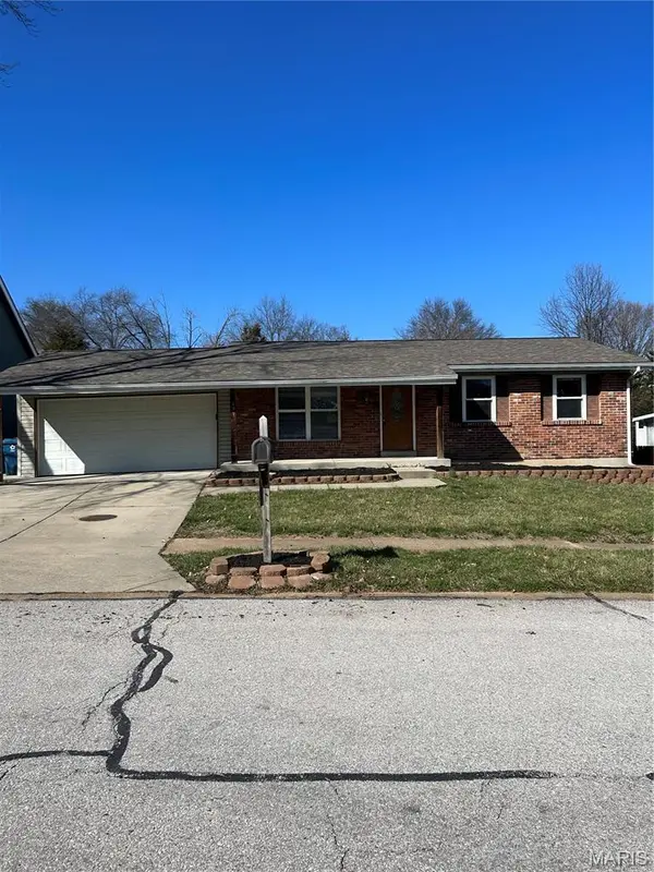 691 Walnut Point Court, Ballwin, MO 63021