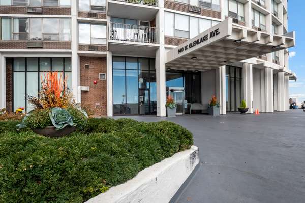 940 W Glenlake #42A, Chicago, IL 60660