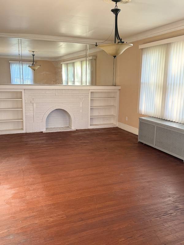 1401 S 11th AVE, Maywood, IL 60153