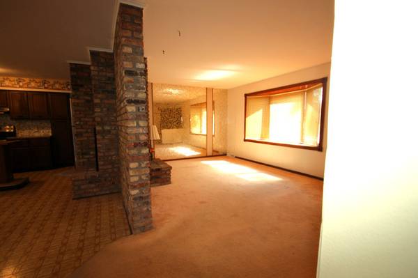 5410 Surrey DR, Bettendorf, IA 52722