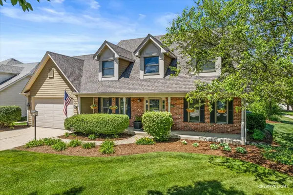 4903 Clearwater LN, Naperville, IL 60564