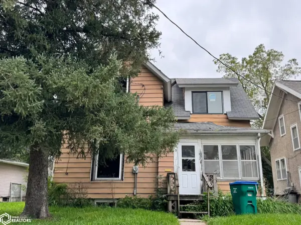 1137 3Rd ST, Webster City, IA 50595
