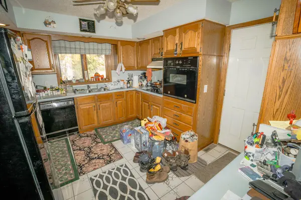 9225 Lake BLVD, Chisago City, MN 55013