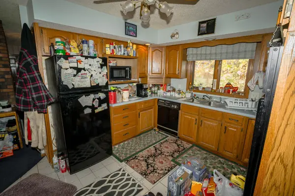 9225 Lake BLVD, Chisago City, MN 55013