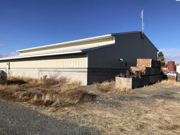 NKA Lateral B Road, Wapato, WA 98951-0000