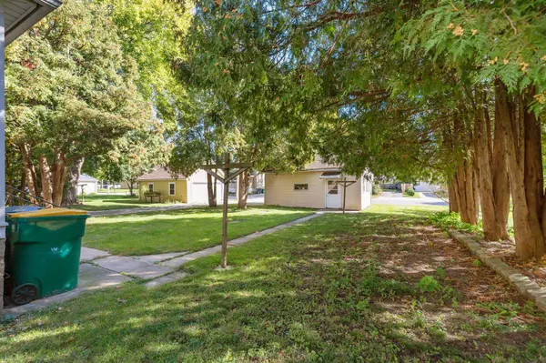 383 WALKER ST, Fond Du Lac, WI 54935