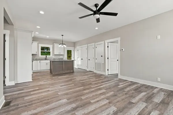 106 Shoal Creek Rd, Leoma, TN 38468