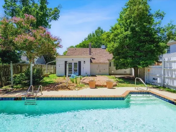 816 Charles Pl, Memphis, TN 38112