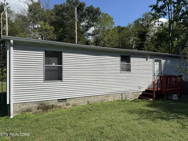 131 Bear Knob Lane, Crawford, TN 38554