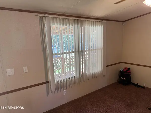 131 Bear Knob Lane, Crawford, TN 38554