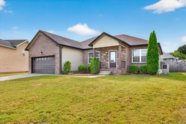 676 Crestone Court, Clarksville, TN 37042