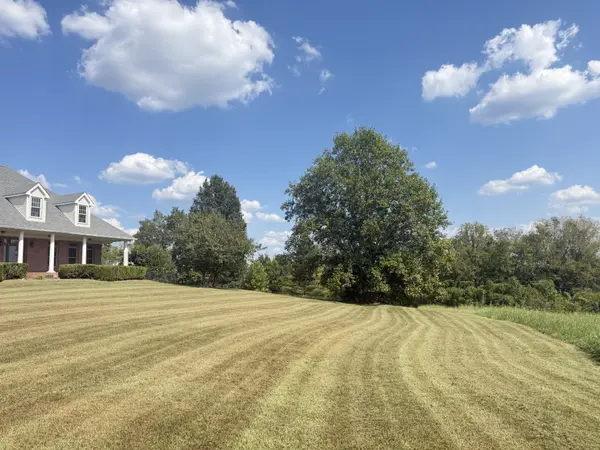 314 Fairview Rd, Dickson, TN 37055