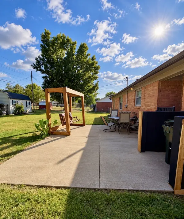316 Roney Dr, Hopkinsville, KY 42240