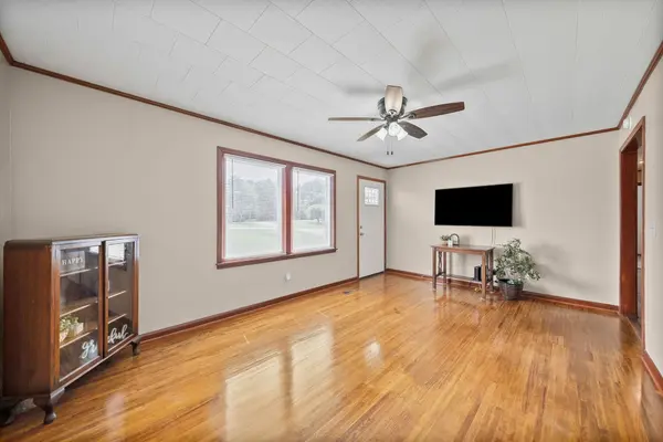185 Benco Hills Dr, Camden, TN 38320