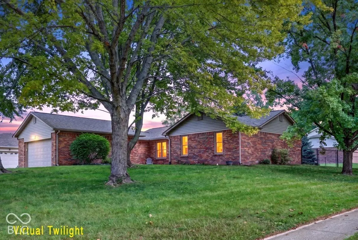 1101 Riverview DR, Greenfield, IN 46140