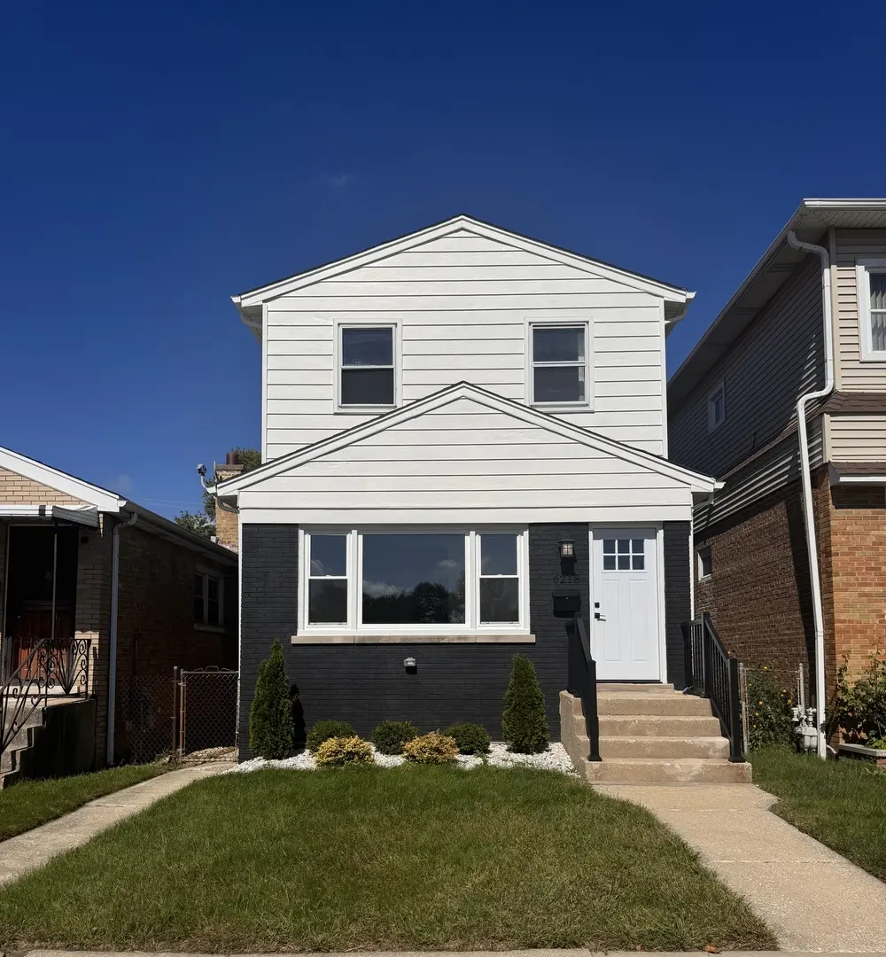 6218 W Foster AVE, Chicago, IL 60630