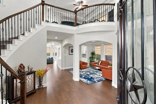 7211 Arches Avenue, Irving, TX 75063