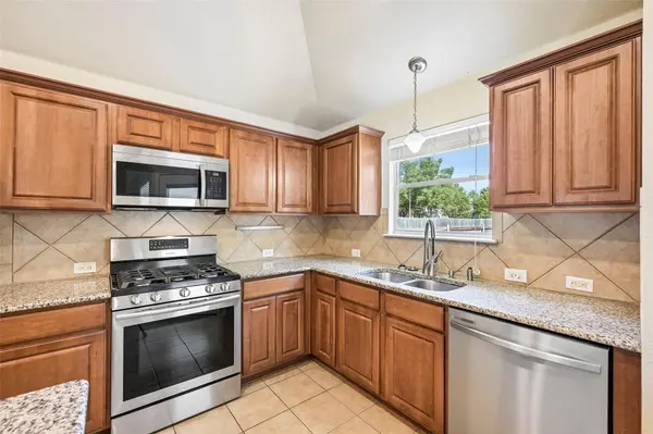 110 Newport Landing PL, Round Rock, TX 78665