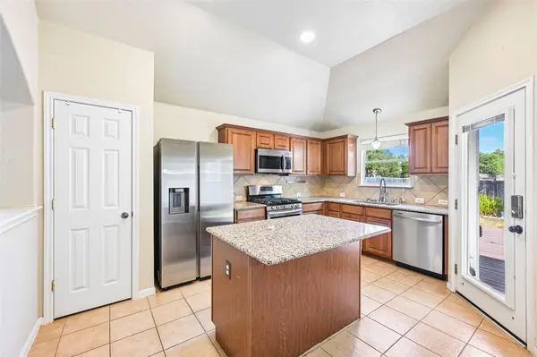 110 Newport Landing PL, Round Rock, TX 78665