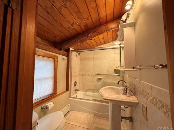 184 Tally Ho RD, Middletown, NY 10940