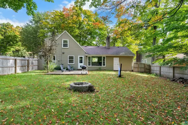 1915 Hartley Rd, Duluth, MN 55803