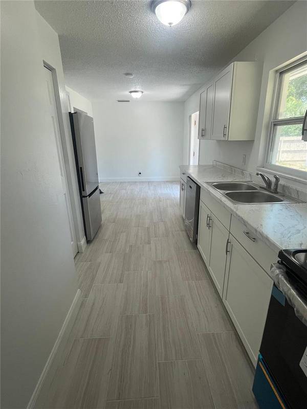 2227 NOTTINGHAM RD, South Daytona, FL 32119