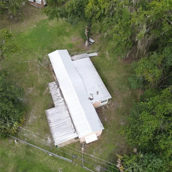122 ROYAL AVE, Interlachen, FL 32148