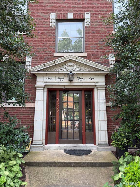 6328 Northwood AVE #2E, Clayton, MO 63105