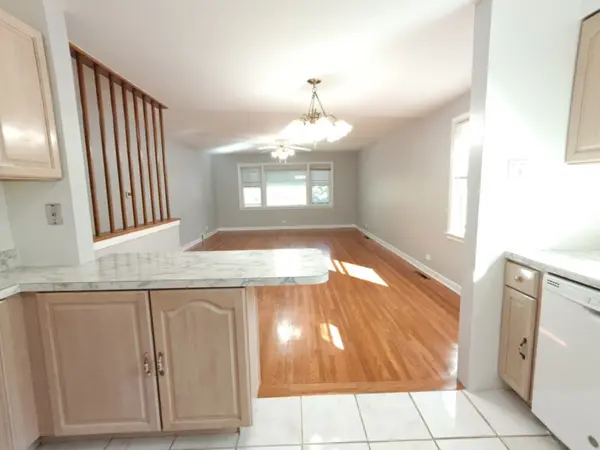 724 Florence AVE #2, Evanston, IL 60202