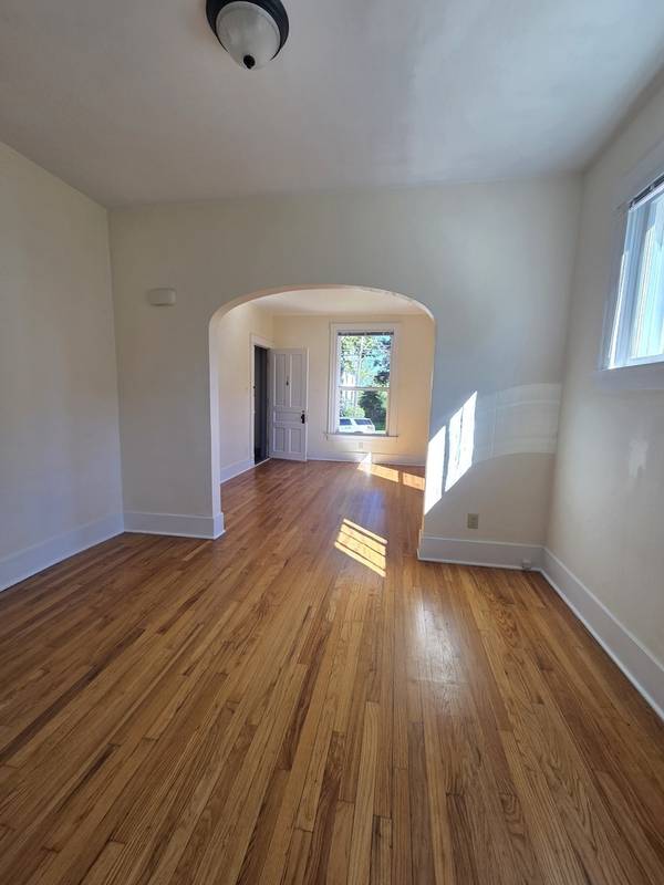 330 W Sycamore ST W #1E, Sycamore, IL 60178