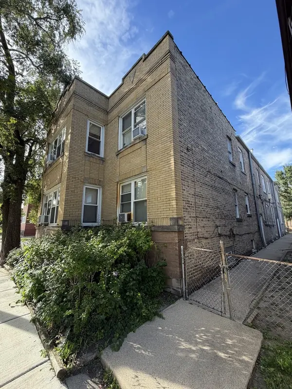 3803 N Laramie AVE, Chicago, IL 60641