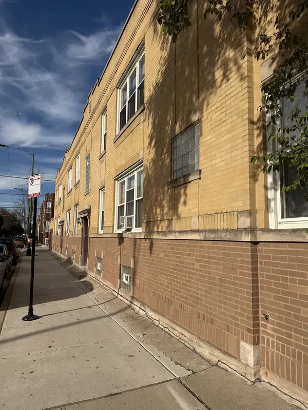 3803 N Laramie AVE, Chicago, IL 60641