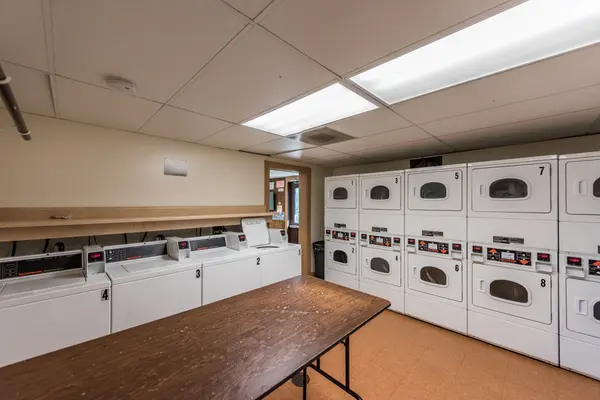 3310 Berwyn AVE #222, North Chicago, IL 60064