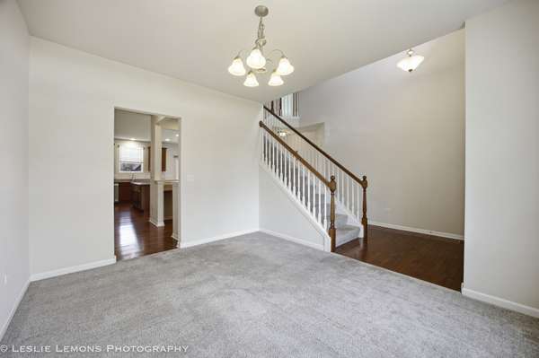4212 Fraser CIR, Naperville, IL 60564