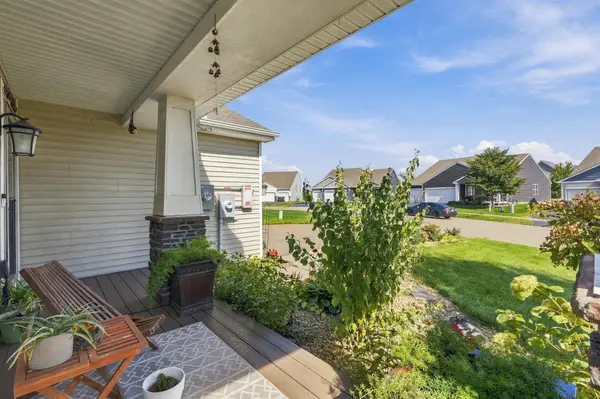 8539 Titanium CIR, Woodbury, MN 55129