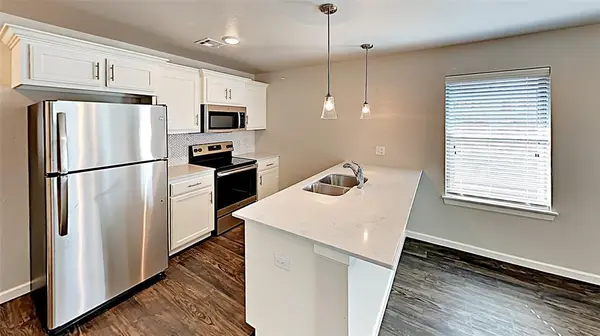 427 Summit Ridge DR, Oklahoma City, OK 73114