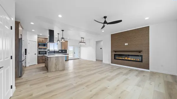 950 S Lester Rd, Outlook, WA 98938