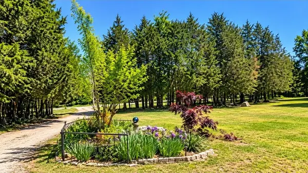 150 N Lakeview Dr, Lebanon, TN 37087