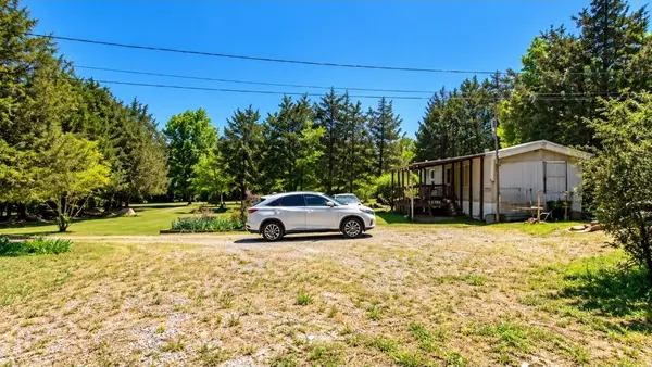 150 N Lakeview Dr, Lebanon, TN 37087