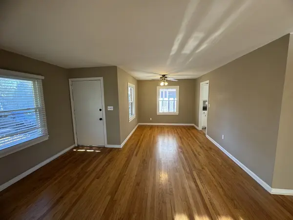 18 W Bel Air Blvd, Clarksville, TN 37042