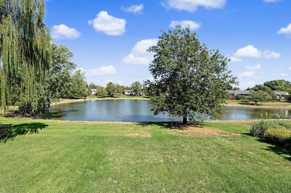 10018 W Greenspoint St, Wichita, KS 67205