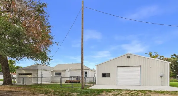 2444 S Hydraulic Ave, Wichita, KS 67216
